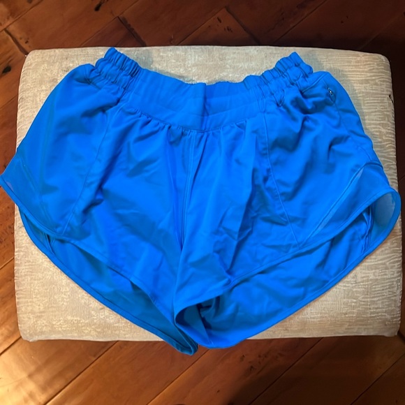 lululemon athletica Pants - Hotty Hot Short 2.5 inches